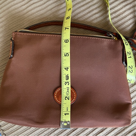 Dooney & Bourke Brown canvas w/leather Crossbody Pouchette - EUC - Picture 8 of 12